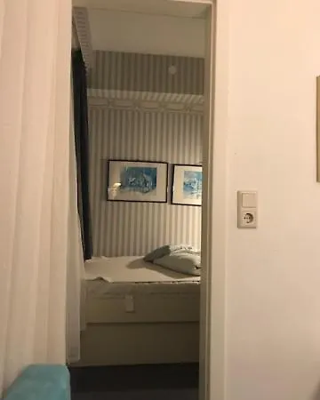Gaestehaus Am Deich Apartamento *